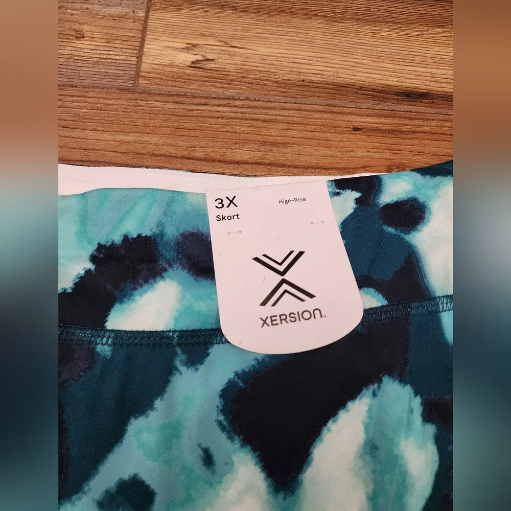 Xersion Skort Women's 3X Blue Green Tie Dye NEW